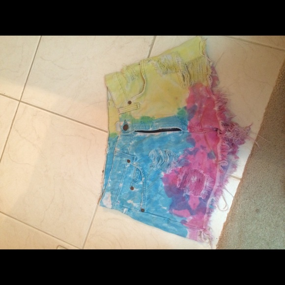 Urban tie die high waisted shorts small/medium - Picture 1 of 2