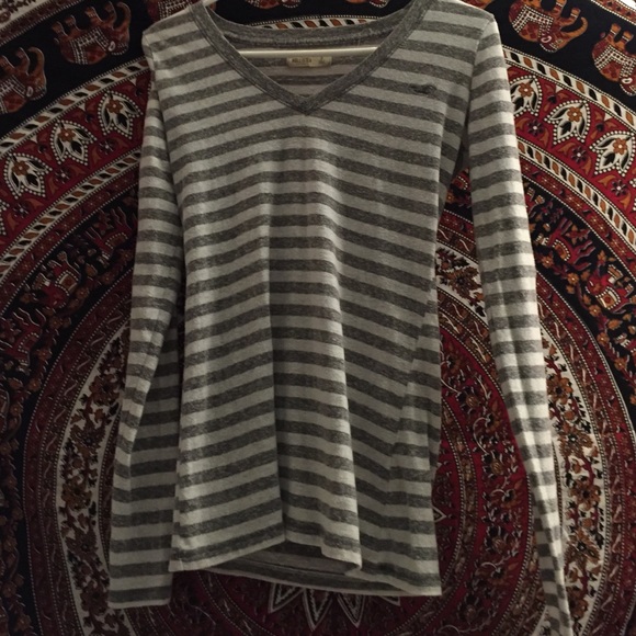 Hollister heathered gray+white stripe long sleeve
