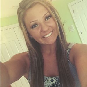 Meet your Posher, Hannah