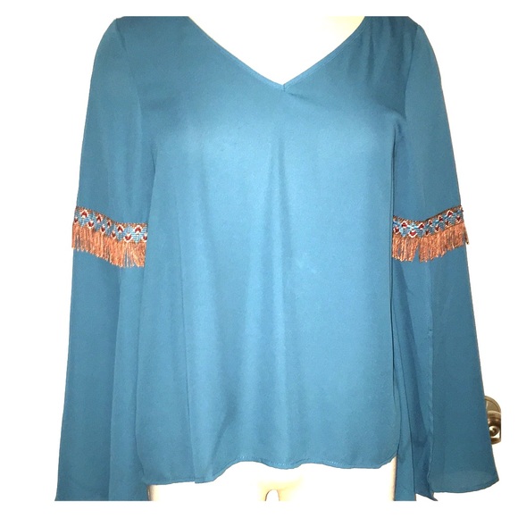 Entro Blue Pocahontas Top