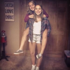 Meet your Posher, Rachel