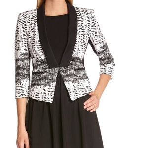 NWOT BcbgMaxazria Evea 3/4 sleeve blazer