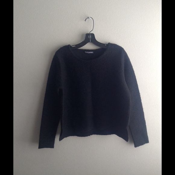 Brandy Melville Sweater - Picture 1 of 1