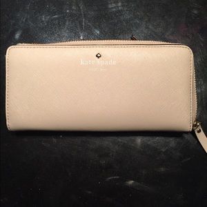 Cream Kate Spade Wallet!