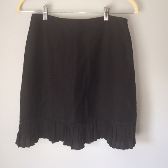 Black skirt