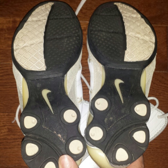 Nike hi top sneakers - Picture 3 of 3