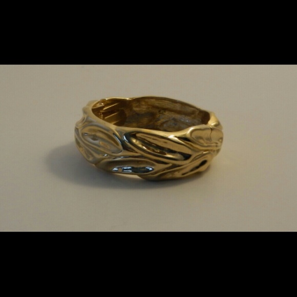 Gold Bracelet - Picture 2 of 4