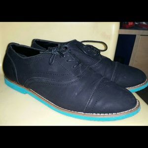 Black madden girl shoes.