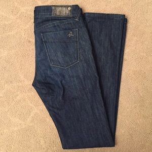 Dark wash, stretch, skinny jeans