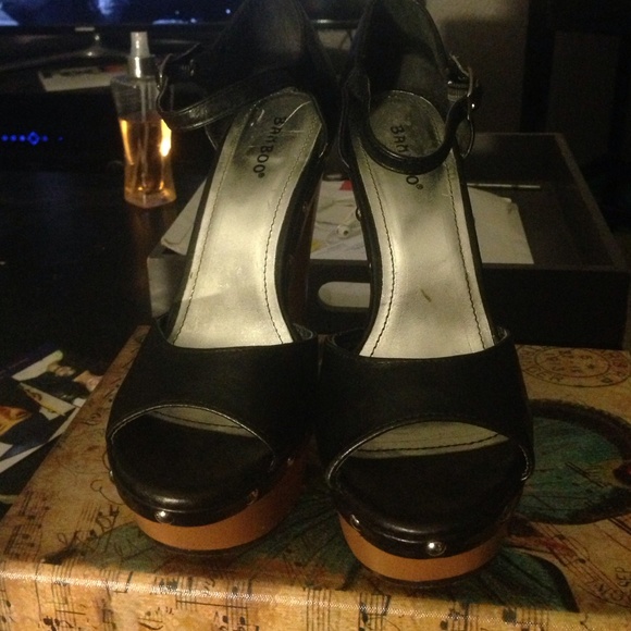 Cute brown heels - Picture 2 of 4