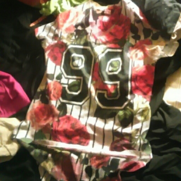 #99  floral fashion jersey