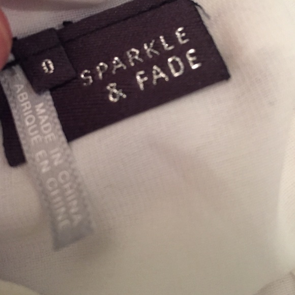 Urban Outfitters beautiful dress 🌸 - Picture 3 of 3