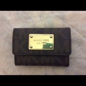 Michael kors small wallet
