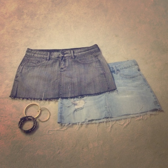 Forever 21/Heritage 1981 Black Denim Mini Skirt