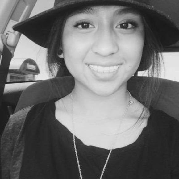 Meet your Posher, Jessica