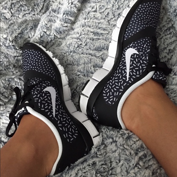 ❌SOLD ON ♏️erc❌ NEW NIKE FREE TRAINERS - Picture 2 of 4