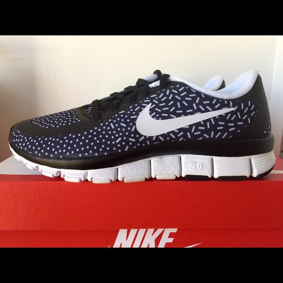 ❌SOLD ON ♏️erc❌ NEW NIKE FREE TRAINERS - Picture 3 of 4