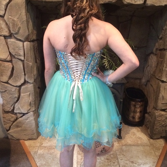Prom Dress - Picture 2 of 4