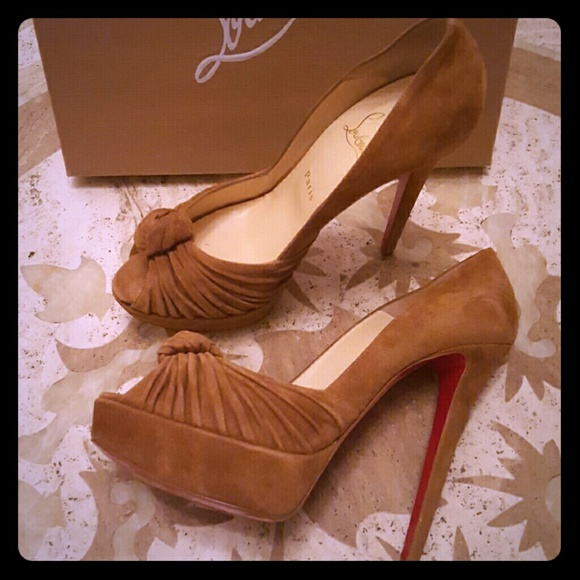 Christian Louboutin Shoes - SOLD HP! Christian Louboutin Greissimo Pumps 140