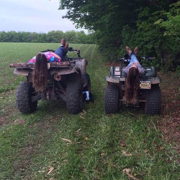 Meet your Posher, Madison - Picture 1 of 1