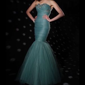 Atelier Alyce evening gown. Size 12