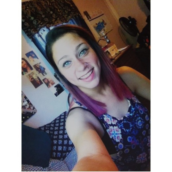 Cute pattern top - Picture 2 of 2