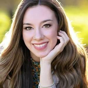 Meet your Posher, Angelica