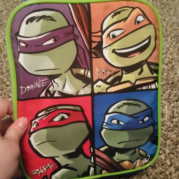 Light up Teenage Mutant Ninja Turtle lunch box.