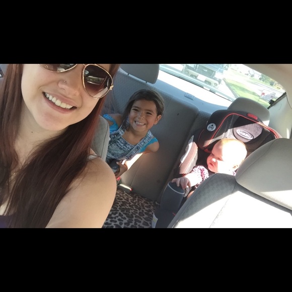 Meet your Posher, Stephanie