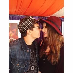 Meet your Posher, Dominique