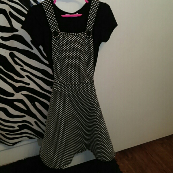 LOWERED **ADORABLE Little Girls Outfit ***