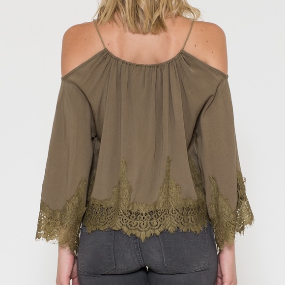 LAST CALL Cold shoulder lace top - Picture 3 of 6