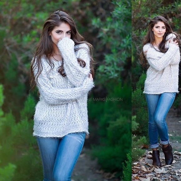 SOLD OUT Loose knit sweater - Picture 3 of 6