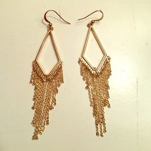 Chain triangle earrings