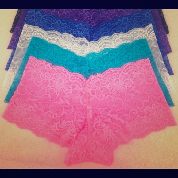 Set of 4 panties!
