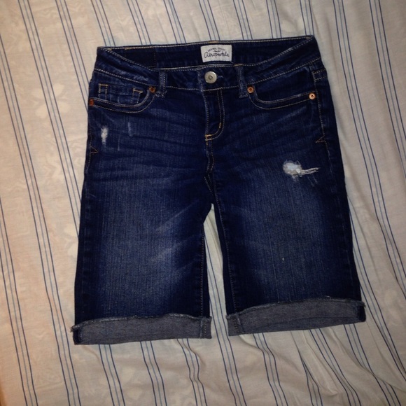 Aeropostale Denim - Aeropostale Knee High Shorts