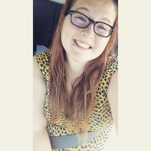 Meet your Posher, Carrie