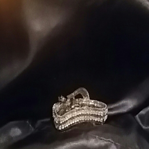 Fashion Bracelet - Picture 2 of 4
