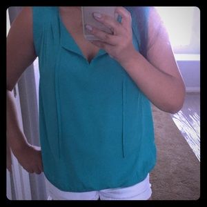 Banana Republic sleeveless size Medium top, NWT