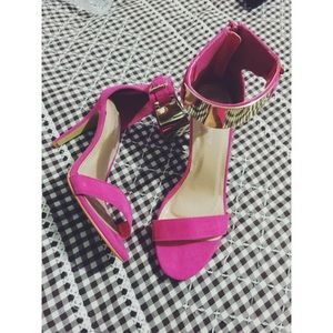 Open toe heels with cuff