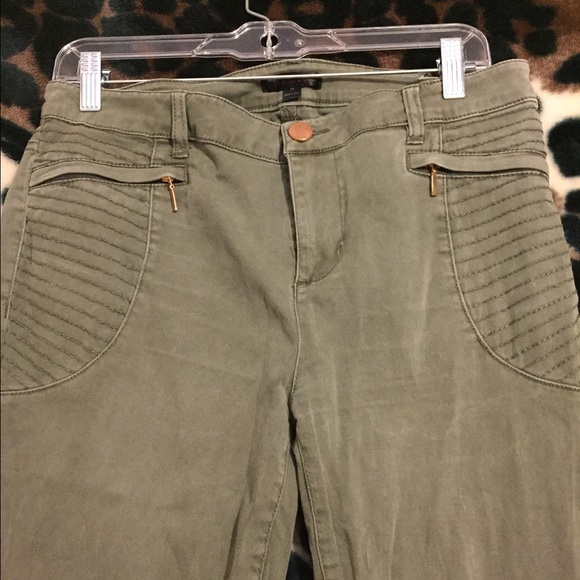 Army colored green pants