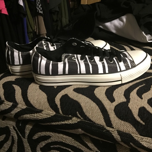 Converse Shoes - Women's size 9 zebra Converse (Brand new)
