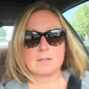 Meet your Posher, Jenn