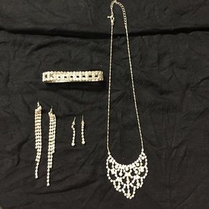 Necklace,bracelet and earrings