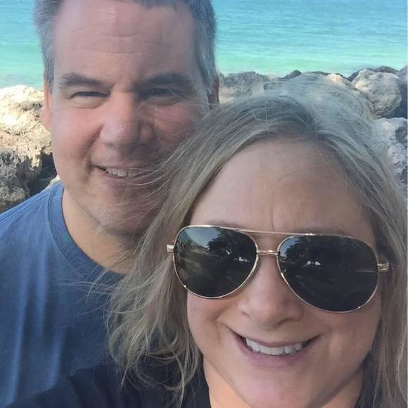 Meet your Posher, Jennifer - Picture 1 of 1