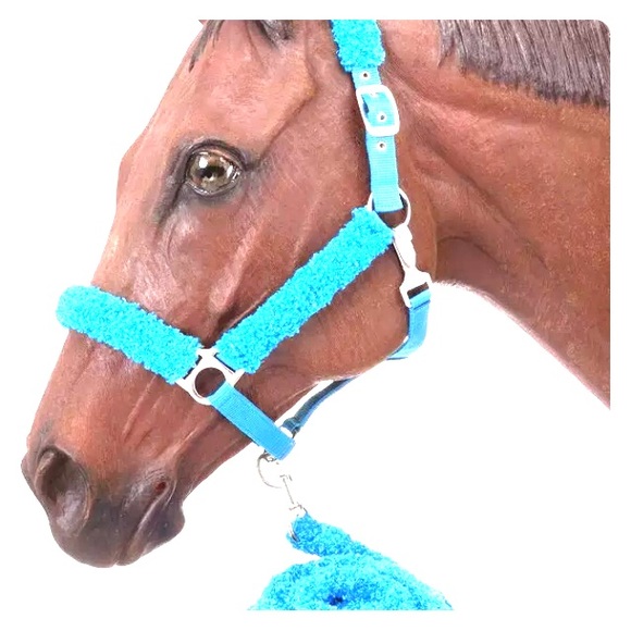 Hold Tough one fuzzy horse halter and lead rope