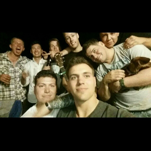 Meet your Posher, Robert - Picture 1 of 1