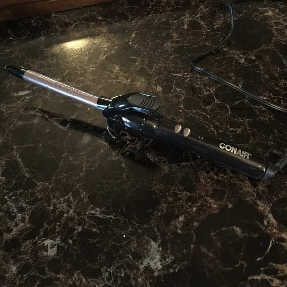 Conair curling iron.