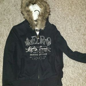 Apropos tale black thick fur in inside hooded zipe