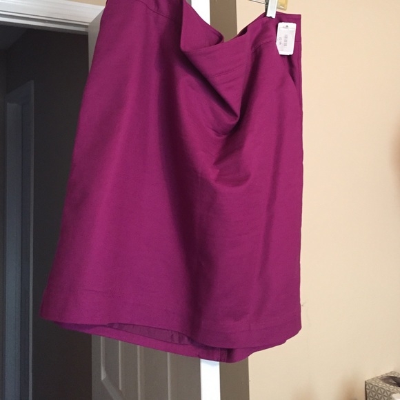 "Stretch Dark Fuchsia Pencil Skirt "
